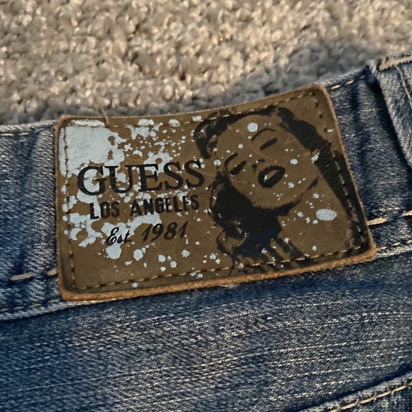 Guess Jean Shorts - Picture 3 of 8